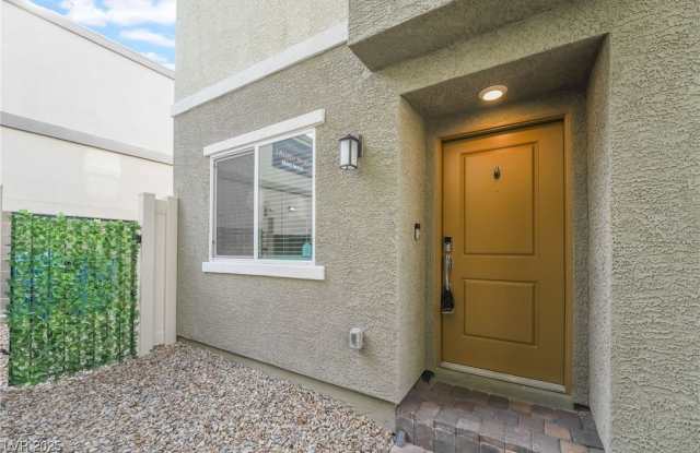 6858 Truffle Gray Street