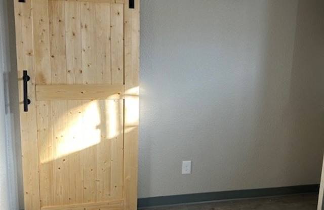 1518 7th Avenue B - B