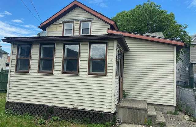 536 Hemlock Street Rear