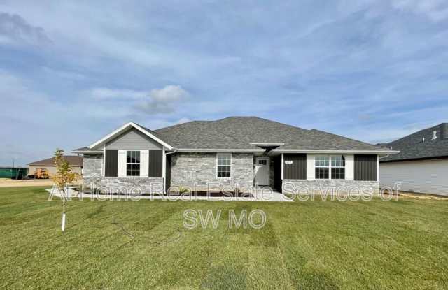 327 Forest Hollow