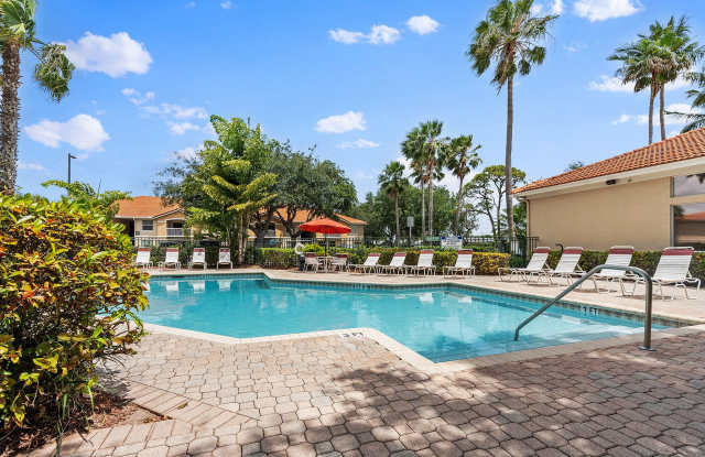 Palm Springs Apartments