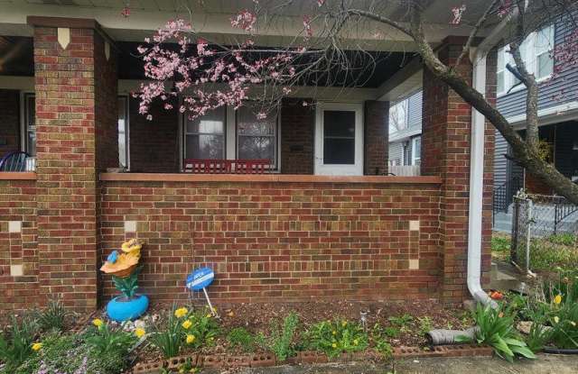 One Bedroom Spacious Duplex near Irvington - 104 Wallace Avenue, Indianapolis, IN 46201