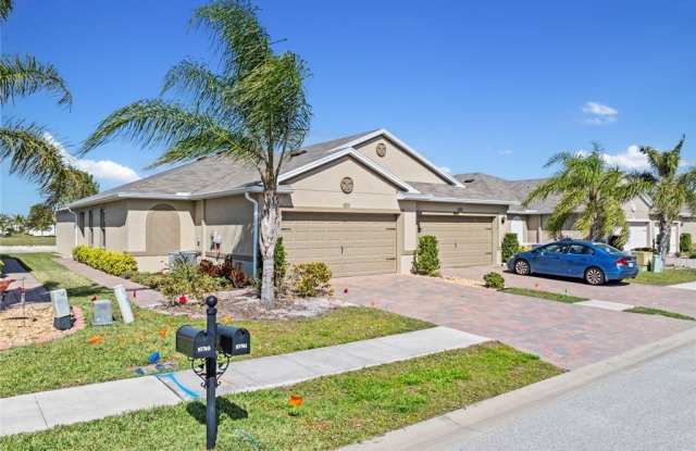 10741 Crossback Lane