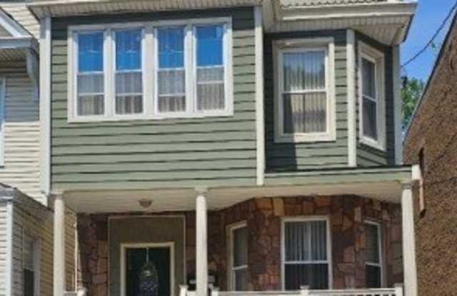 Photo of 212 Wilkinson Ave