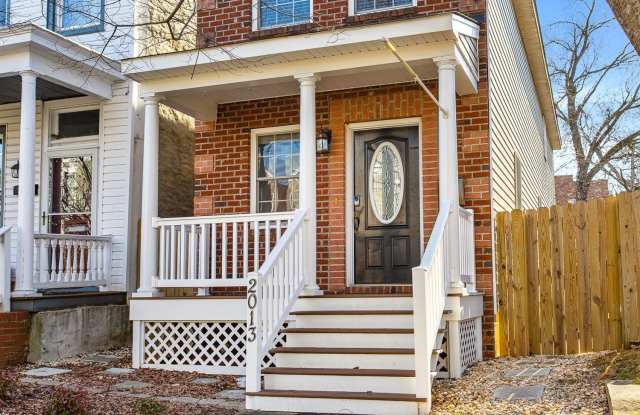 NEW LISTING: Beautiful Home with Outdoor Space near Cary St.! *AVAILABLE in JUNE!* - 2013 Idlewood Avenue, Richmond, VA 23220