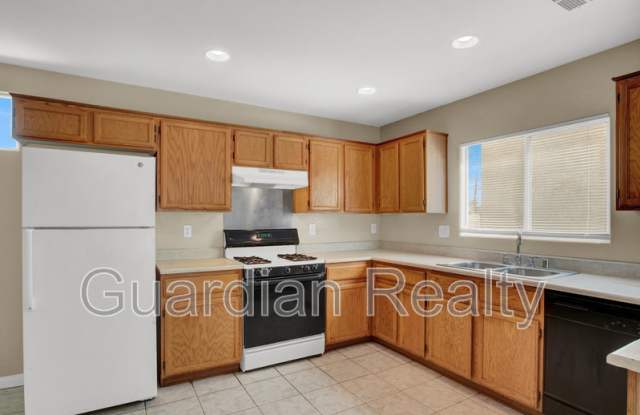 5258 Paradise Skies Ave