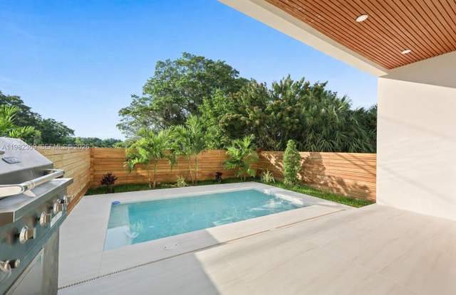 1321 NE 13th Avenue 1321, Fort Lauderdale, FL 33304