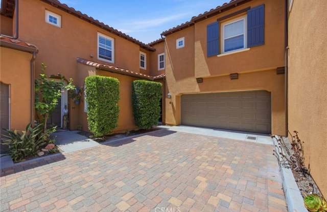 42 Paseo Vista