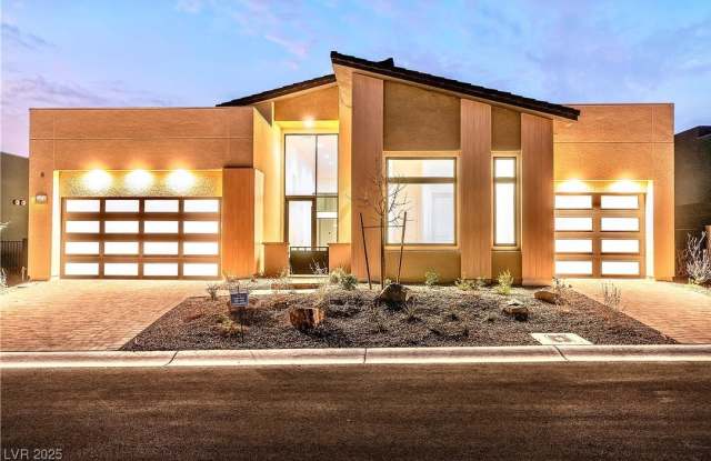 10739 Agate Cliffs Avenue