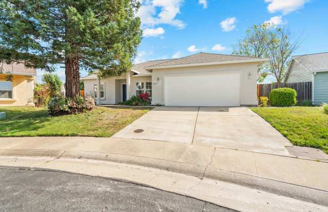 Updated 3-Bed 2 Bath Home – New Kitchen, Flooring & More! $3,400/mo