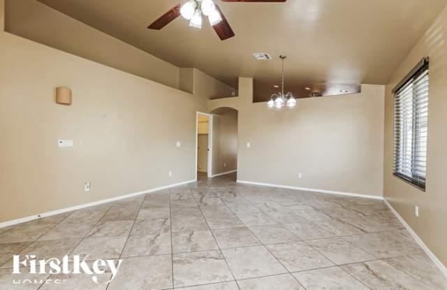 134 West Alyssa Canyon Place