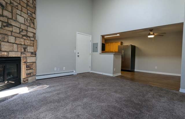 AWESOME 2-BDRM CONDO AVAILABLE FOR IMMEDIATE OCCUPANCY!