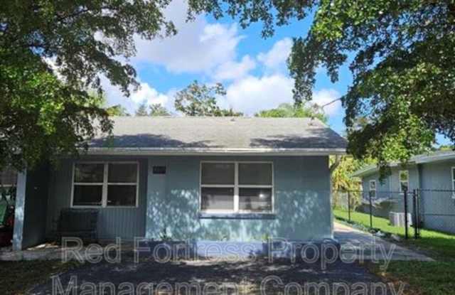 3341 Edgewood Ave