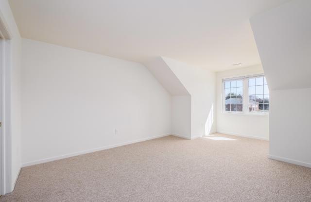 379 College Manor Ave