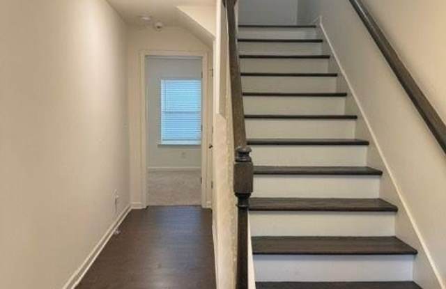 959 SOCIETY Circle SW