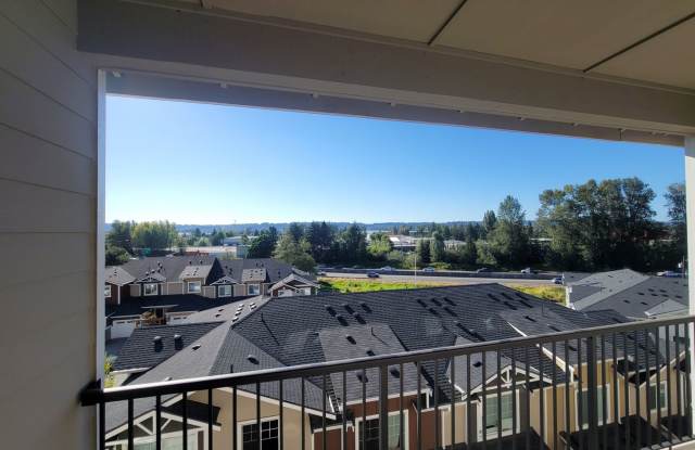 Kent Gated community townhome for lease - 2 bedroom 2.5 bathroom furnished - 1 car garage - Available December 15th!