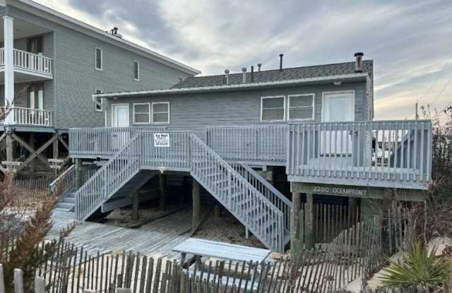 2200 Oceanfront unit: North/South