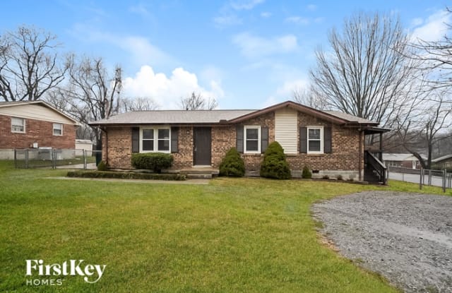 521 Savely Drive - 521 Savely Drive, Hendersonville, TN 37075