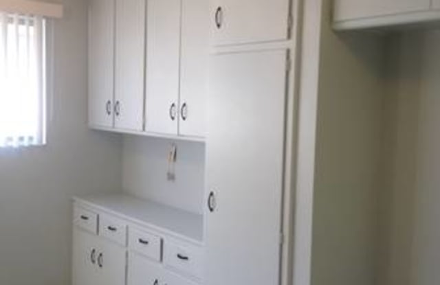 1120 San Rafael Avenue