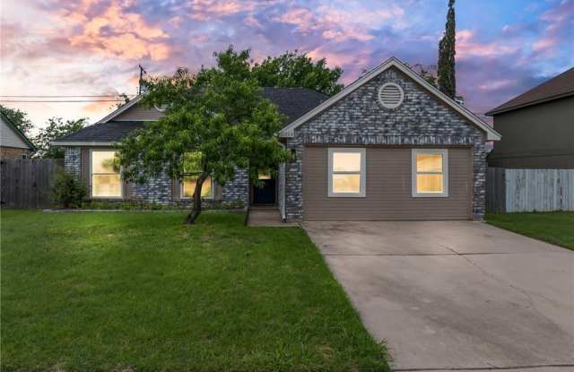 Photo of 2804 Bluejay Drive