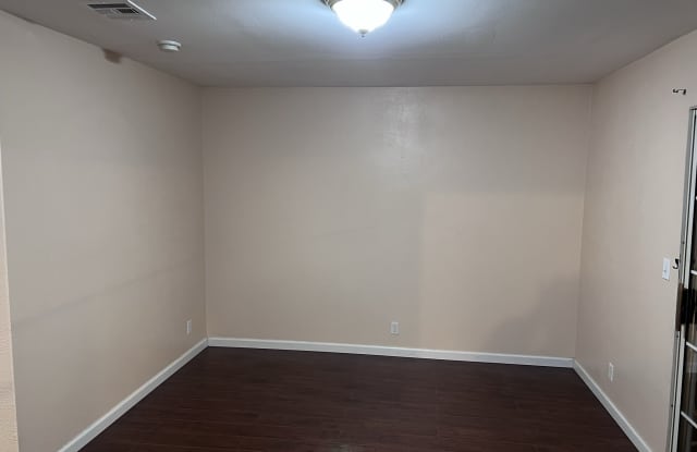 2230 South Hickory Street