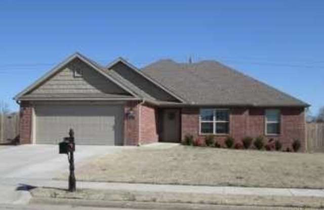 2211 Hunter Drive