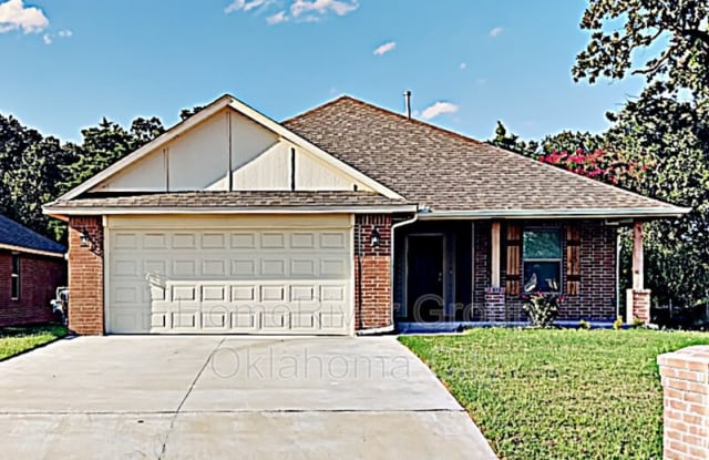 2517 Fallview Dr - 2517 Fallview Dr, Logan County, OK 73034