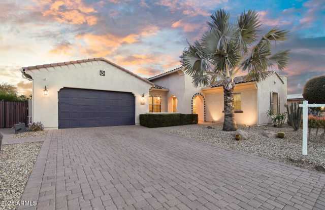 15837 W BONITOS Drive