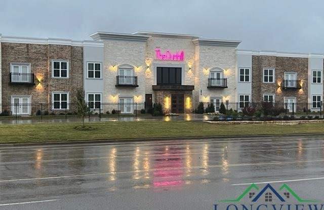 2215 HG MOSLEY PKWY