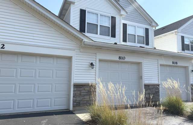 Photo of 810 Woodewind Drive unit: 810