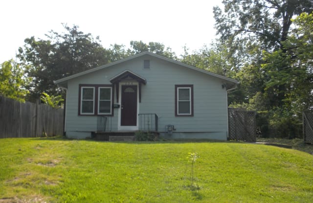 206 Alexander - 206 Alexander Ave, Columbia, MO 65203