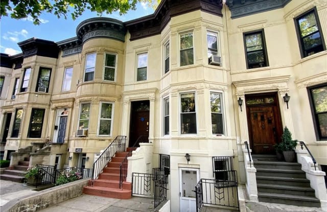 435 Bay Ridge Parkway - 435 Bay Ridge Parkway, Brooklyn, NY 11209