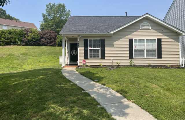 1905 Chadwell Ct