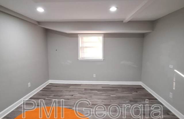 2219 Rosewood Road
