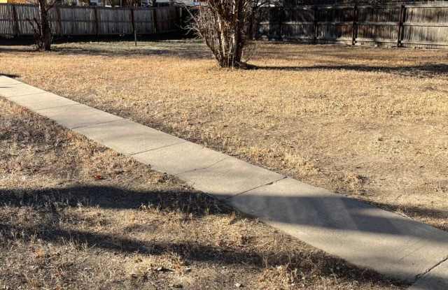 Updated 3 Bedroom Home in Florence