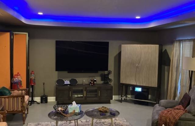 Photo of 2 Alcovy Court