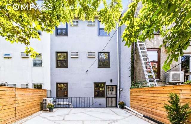 791 Lexington Avenue