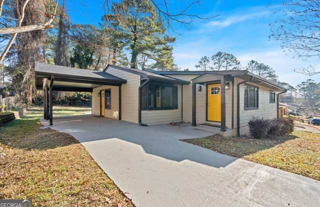 2142 Cloverdale Drive SE