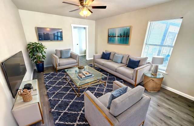 **APPLICATION RECEIVED** **MOVE IN SPECIAL** Convenient 1 Bedroom / 1 Bath Home Near Lackland AFB!