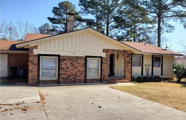 1906 Weiskopf Court - 1906 Weiskopf Court, Fayetteville, NC 28303