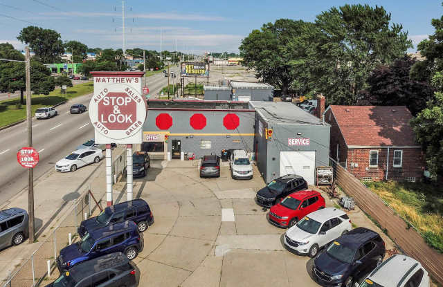 Photo of 8146 E Eight Mile