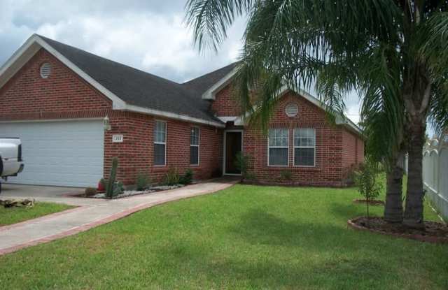 213 Fleetwood Avenue