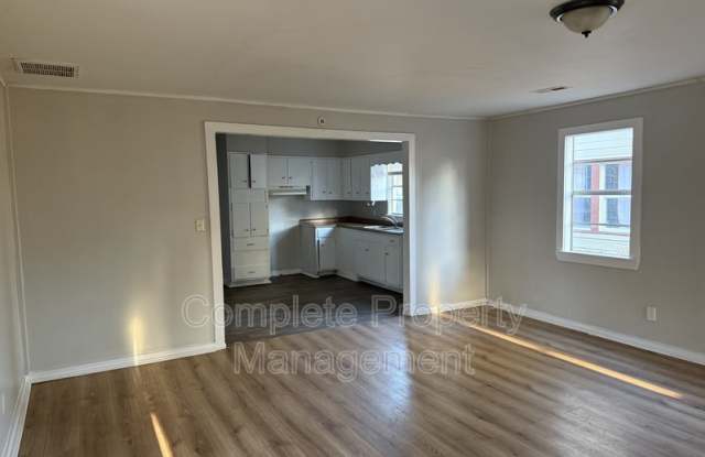 1152 14th Place Southwest