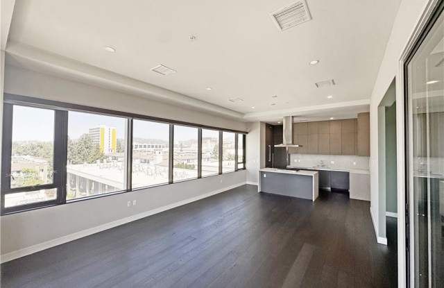 Photo of 388 Cordova Street