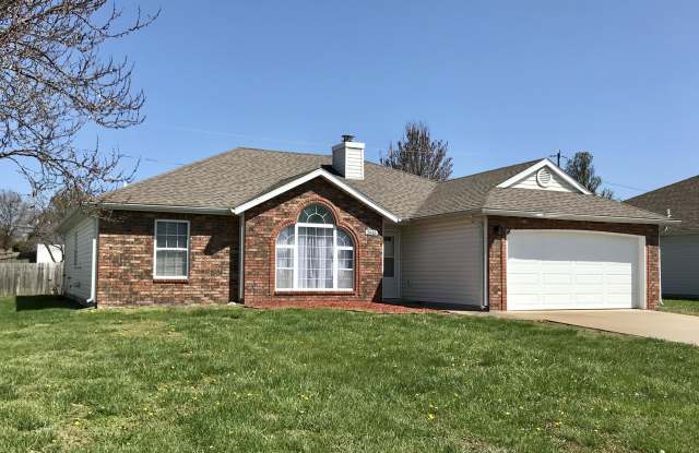 2615 S Highland Avenue - 2615 South Highland Avenue, Joplin, MO 64804