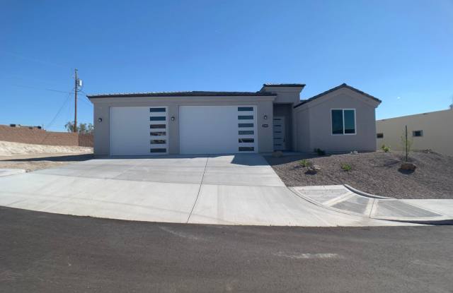 3050 Palisades Drive