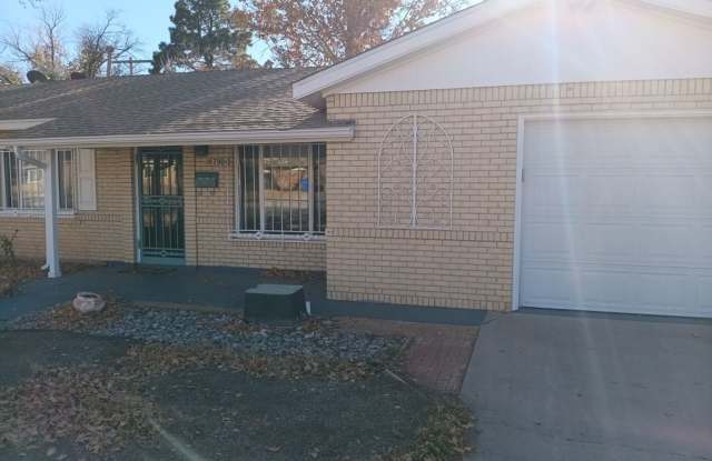 Photo of 3 Bedroom, 3 Bathroom Home! Schedule a Showing Soon!