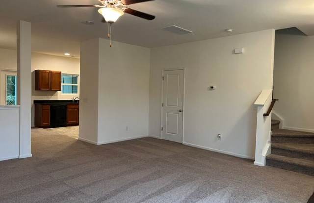 204 Swallowtail Lane