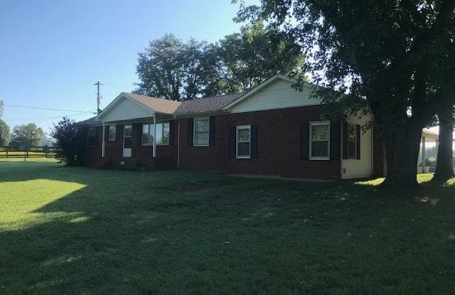 1027 Cliff White Rd - 1027 Cliff White Rd, Maury County, TN 38401