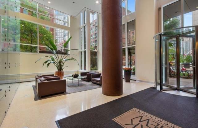 505 N MCCLURG Court